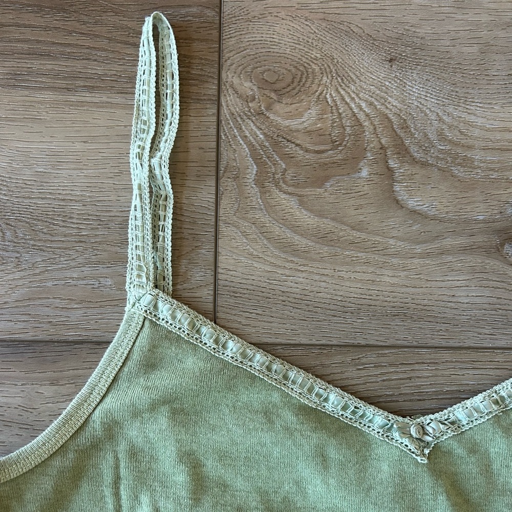 Carole Little Tank Top Large Green Made in USA 100% cotton rose/lace details